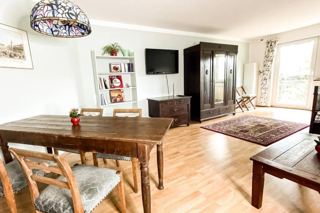 Apartment Am Auensee Mit Grosser Terrasse & Privat-Parkplatz ライプツィヒ エクステリア 写真